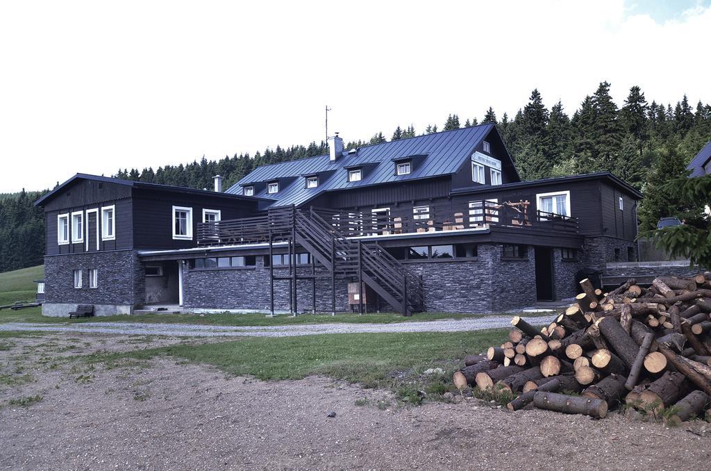 Готель Penzion A Restaurace Sokoli Boudy Долні Мала Упа Екстер'єр фото